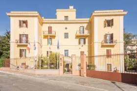 ROMOLI HOTEL