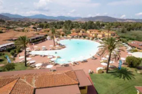 Hotel Club Baia dei Pini