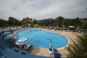 Aparthotel Pineta Petto Bianco