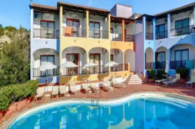 Hotel Club Li Graniti