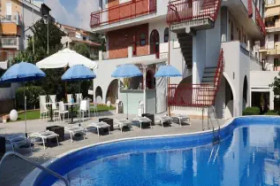 Alexander (Giardini Naxos)