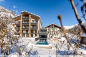 Maraias Luxury Suites & A