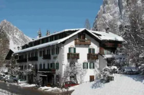 Hotel Menardi